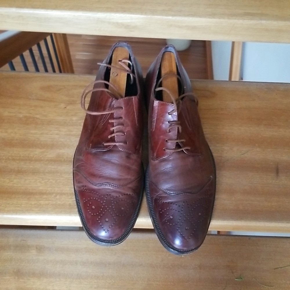 Men's Beautiful Elegant Leather Italian Shoes. Size 43. Galizio Torresi